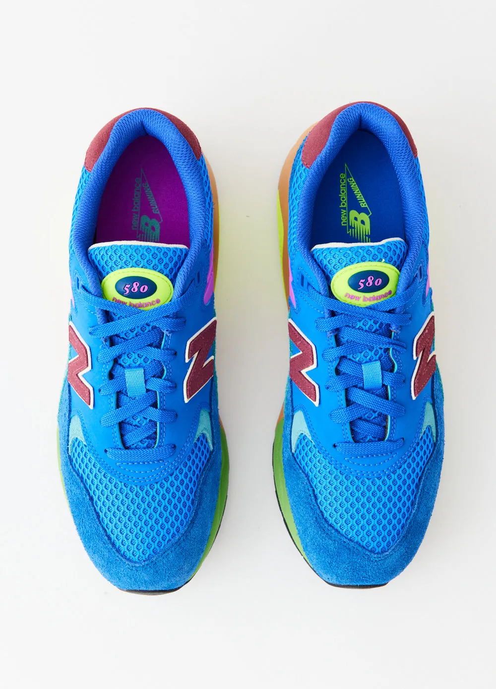 580 Sneakers
