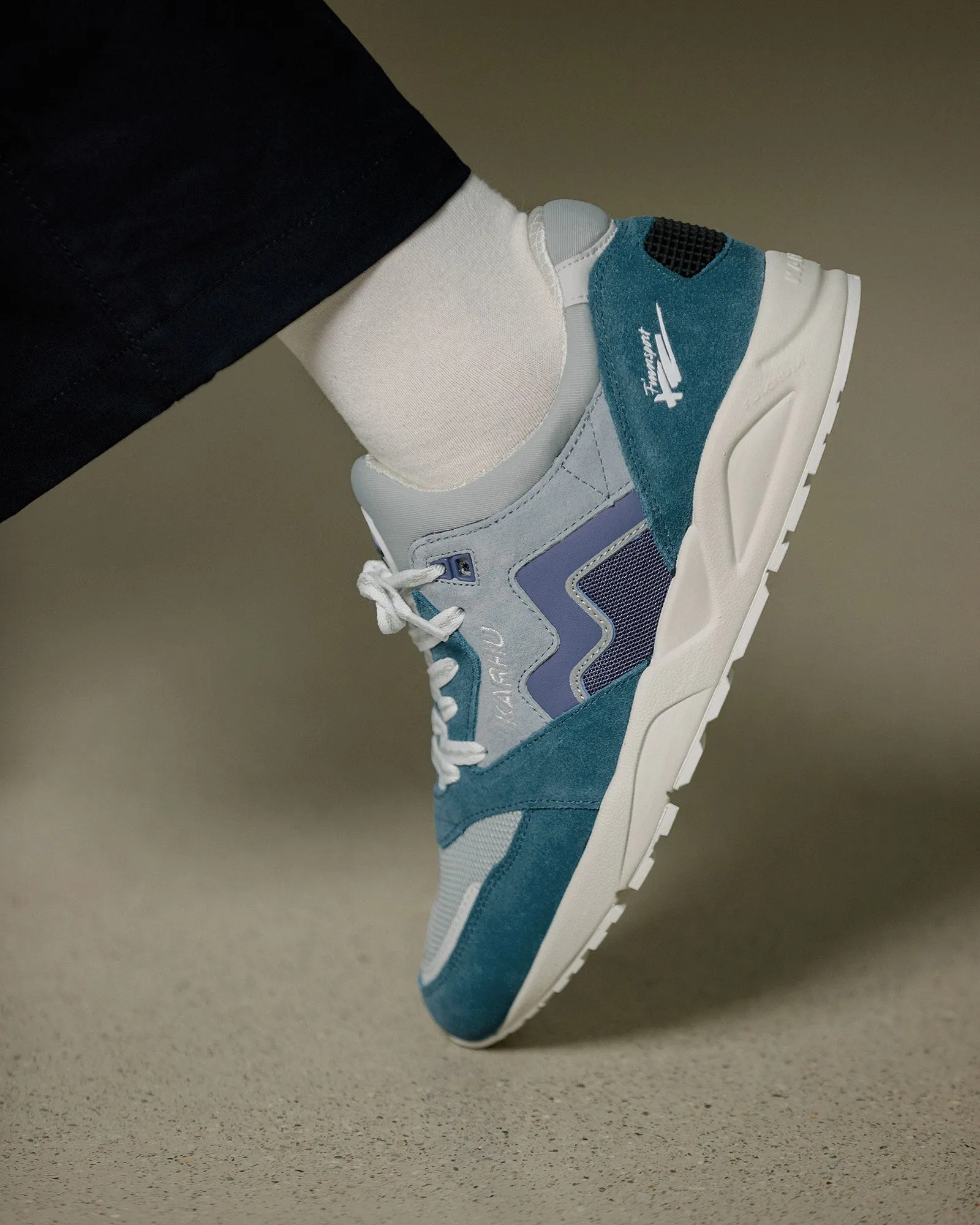 ARIA 95 - BLUE MIRAGE / SKIPPER BLUE