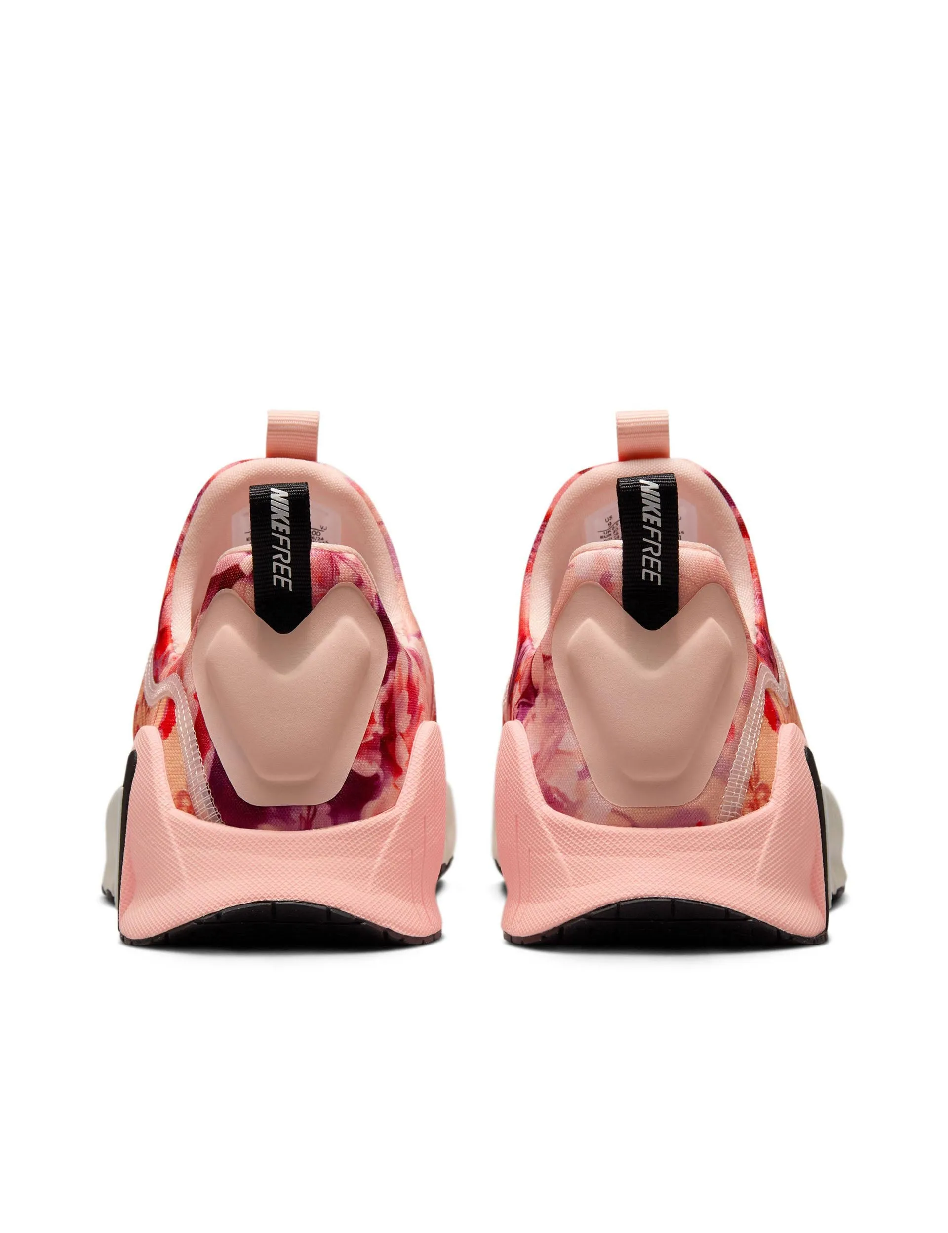 Free Metcon 6 AMP Shoes - Washed Coral/Black/Sail