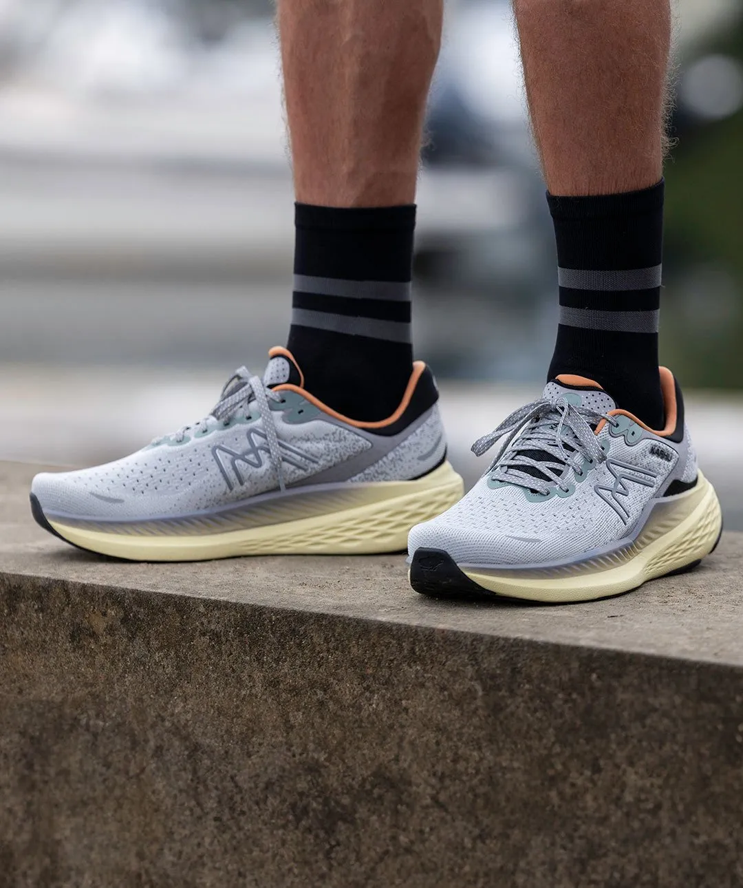 MEN'S MESTARI RUN 1.5 HIVO - LUNAR ROCK / BUTTERRUM