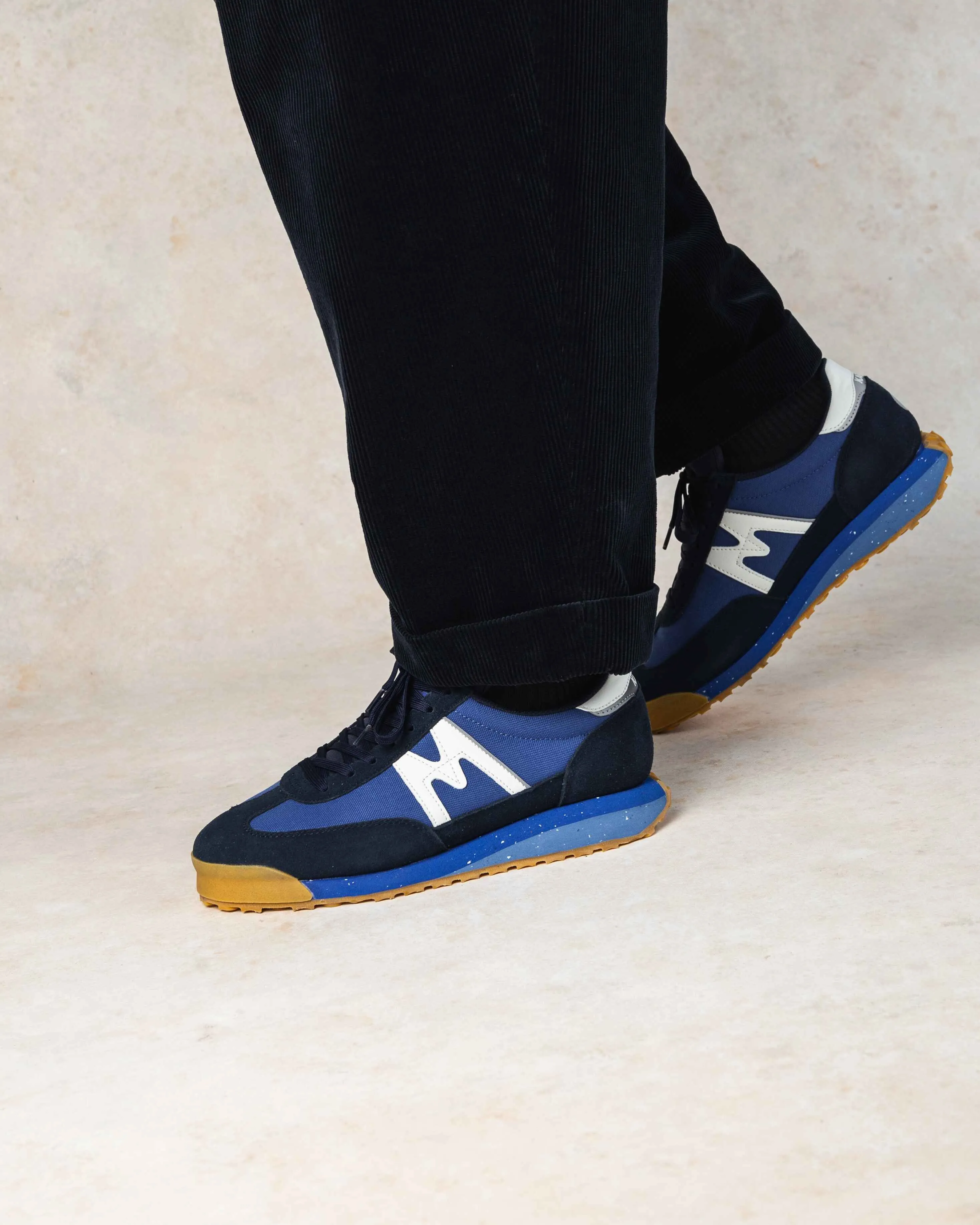 MESTARI CONTROL - DRESS BLUE / BRIGHT WHITE