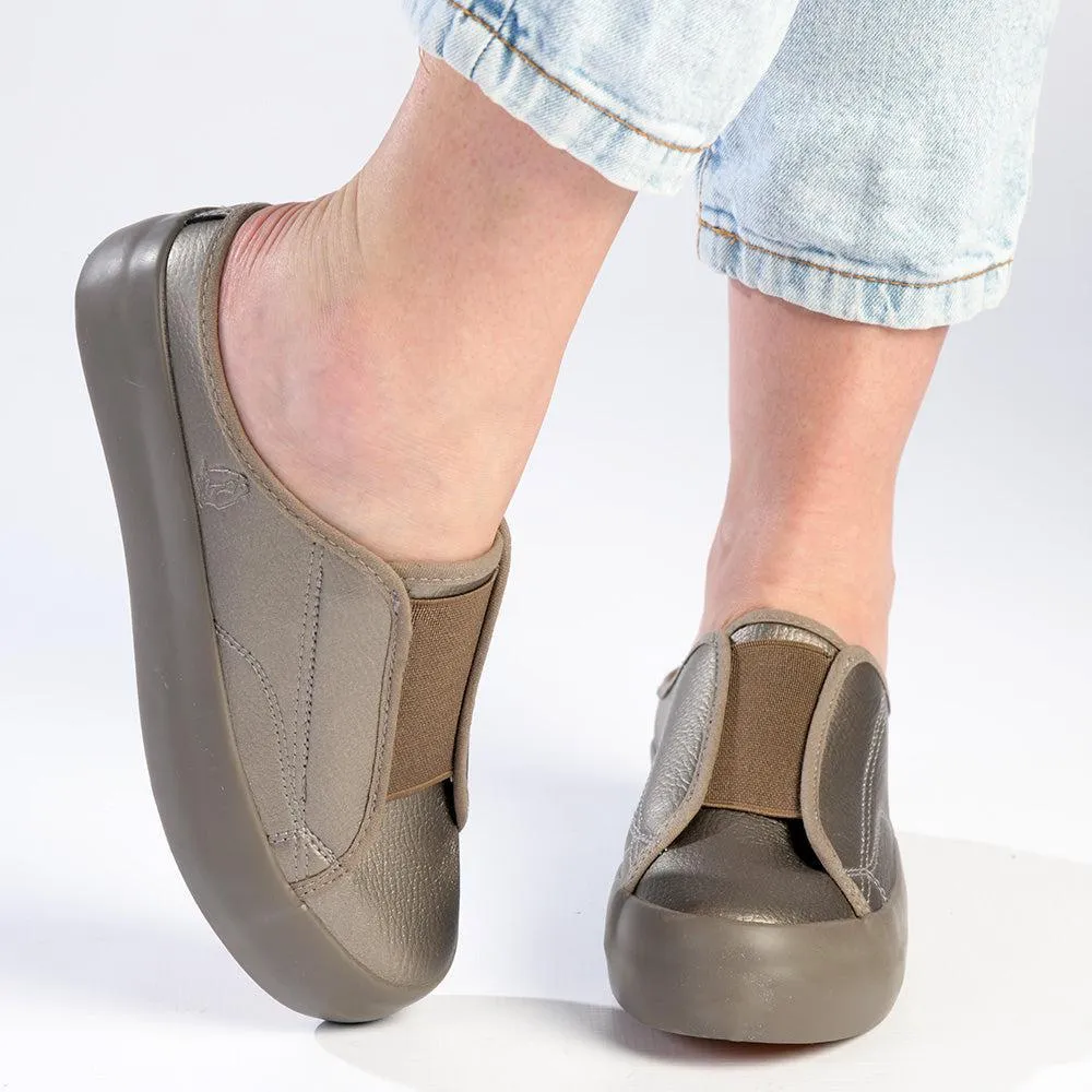 Soft Style by Hush Puppies Forbi Sneaker - Bronze