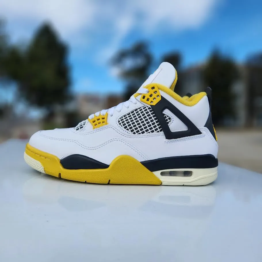 WMNS AIR JORDAN 4 RETRO 'SULFUR'
