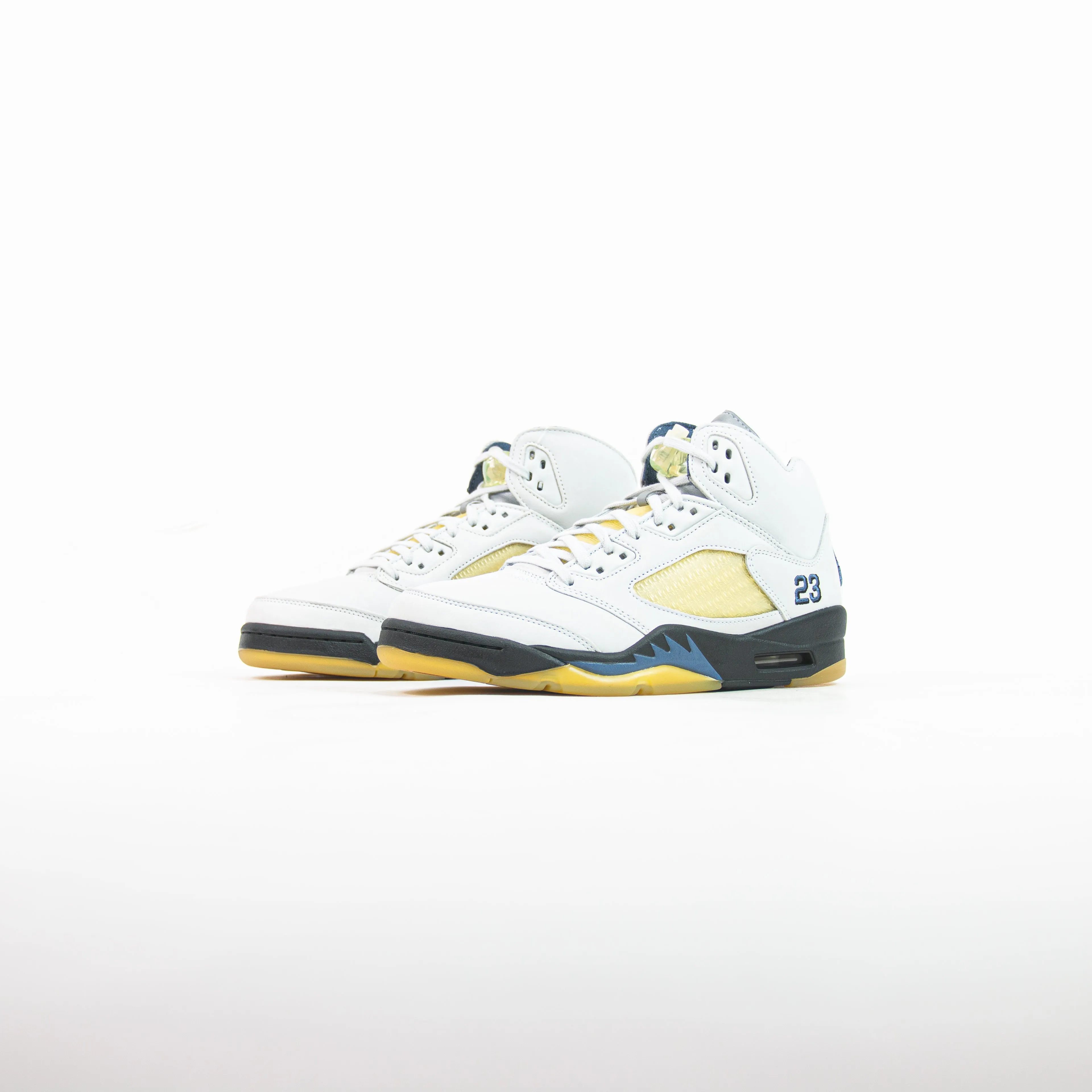 Wmns Air Jordan 5 Retro SP (Photon Dust/Black)