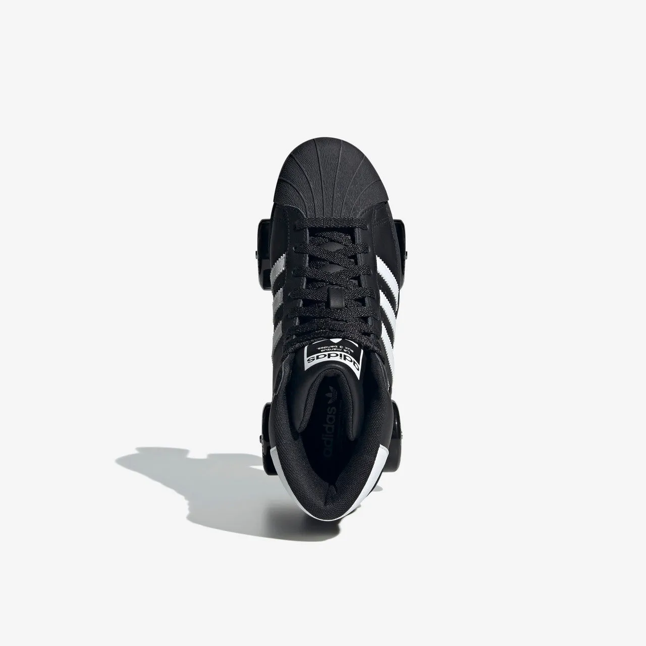 Wmns Superstar 82 Skate