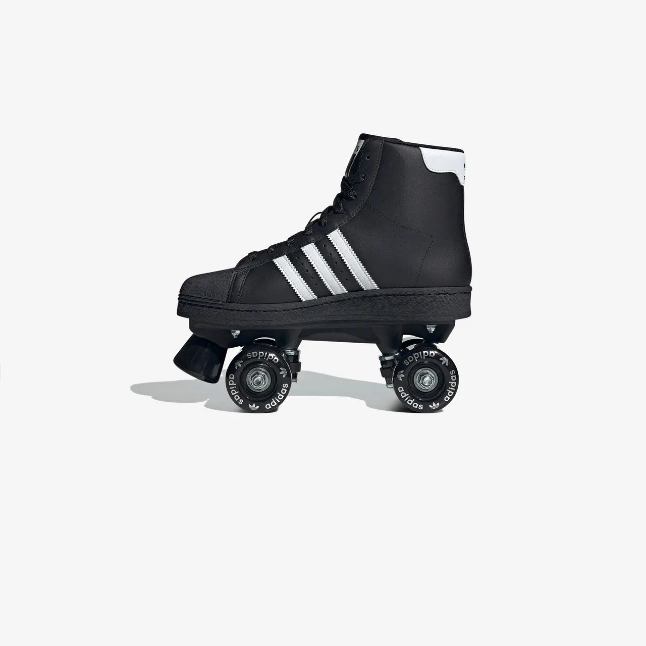 Wmns Superstar 82 Skate