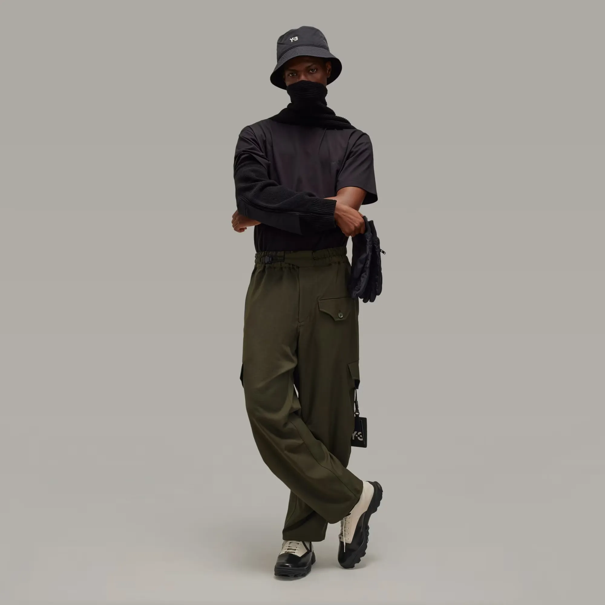 Y-3 | GRAPHIC SHORT SLEEVE TEE { BLACK